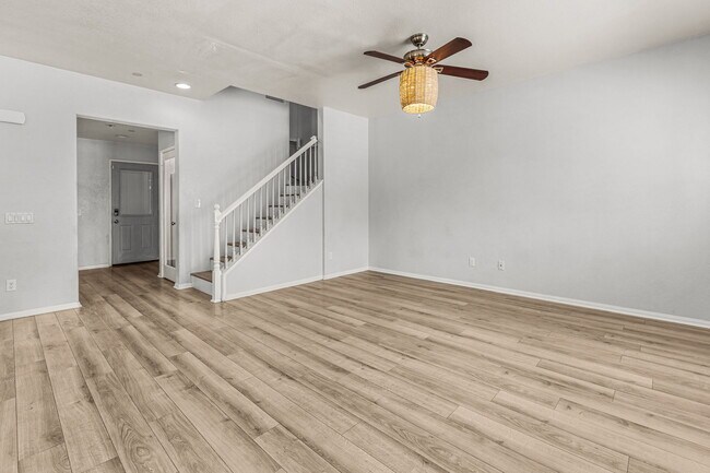 Building Photo - 1636 Avenida Aviare