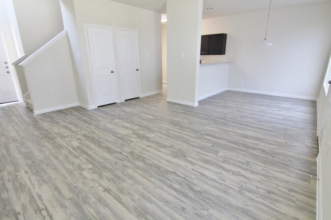 Building Photo - 13122 Withee Path Ln