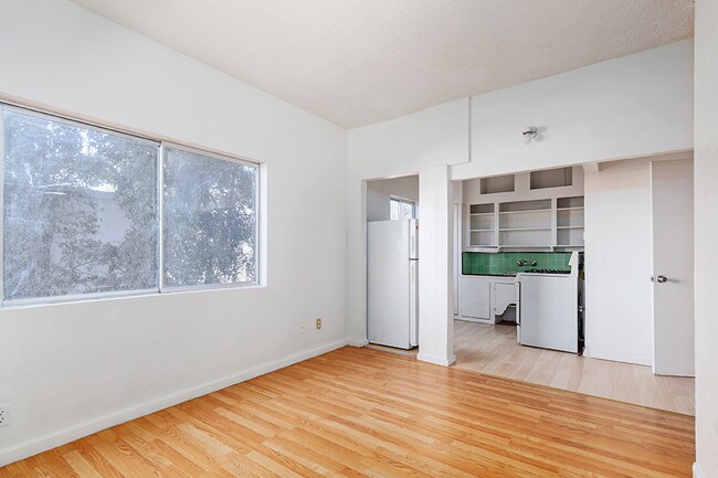 Foto del edificio - 242 S Francis St