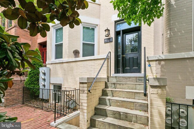 Building Photo - 1757 Willard St NW