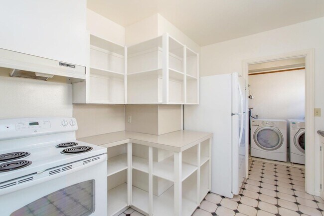 Foto del edificio - Rentals - 5730 / 5732 Duplex