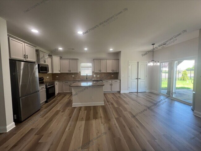 Building Photo - 14334 Lunenburg Ln