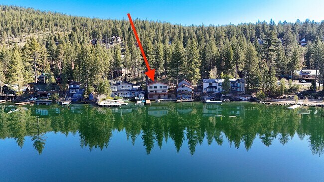 Foto del edificio - 13045 Donner Pass Rd