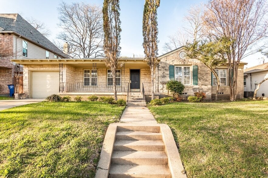 Photo - 6219 Penrose Avenue Unit