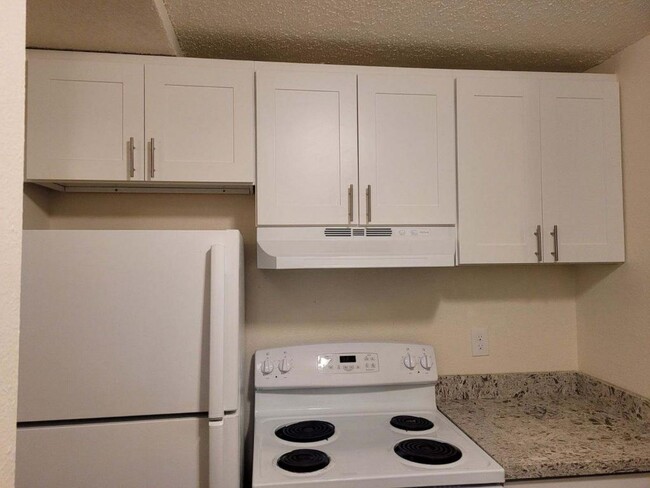 Foto del edificio - Ethyle Manor - 2 bedrooms