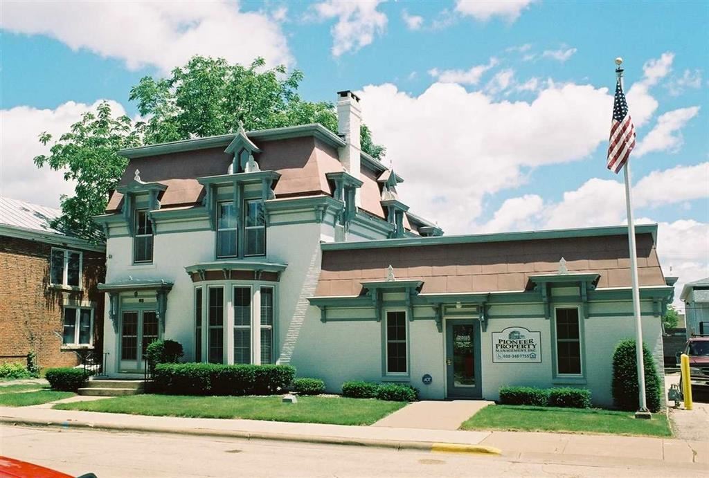 Primary Photo - 65 N Elm St