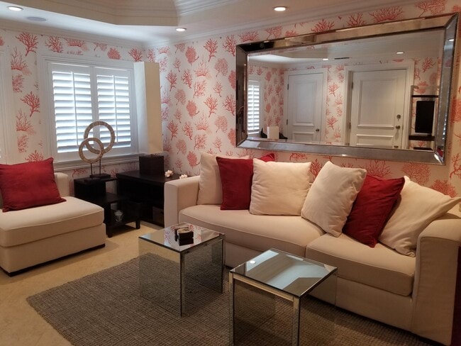 Foto del edificio - 251 Oleander Ave