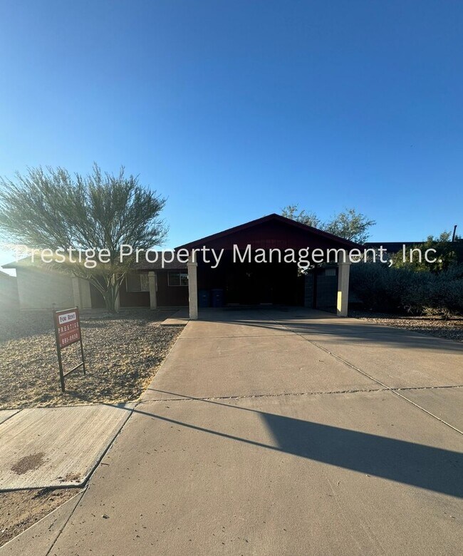 Foto del edificio - Charming Northwest Home With Fenced Yard