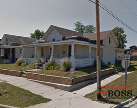 Building Photo - 1701 Elston St