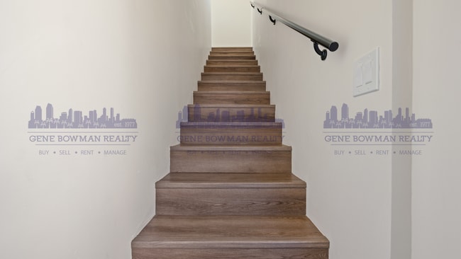 Building Photo - Homes on Constitution