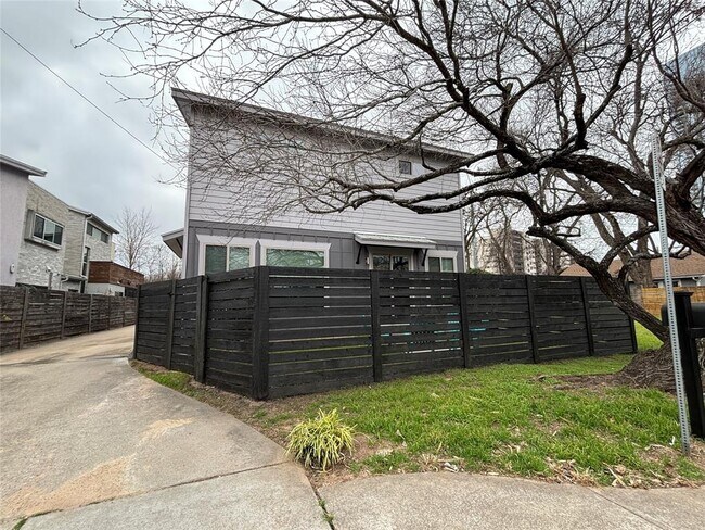 Foto del edificio - 1013 Lambie St