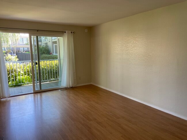 Building Photo - 1572 Sunnyvale Ave