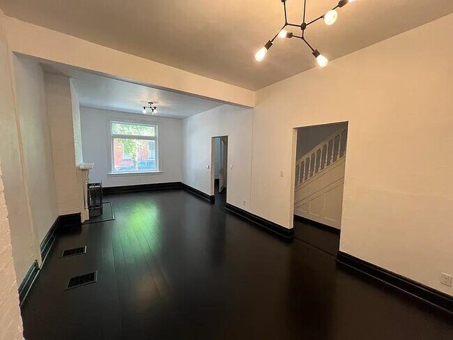Foto del edificio - 606 N Taylor Ave