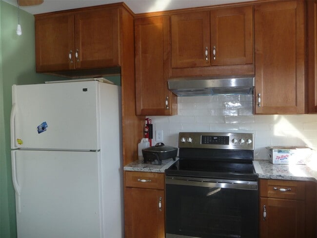 Building Photo - 111 Rolling Meadows Rd