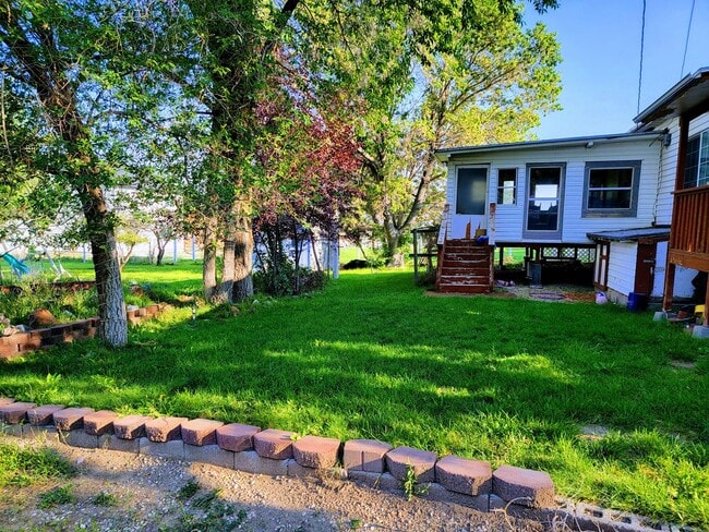 Foto del edificio - 646 S Coleman St