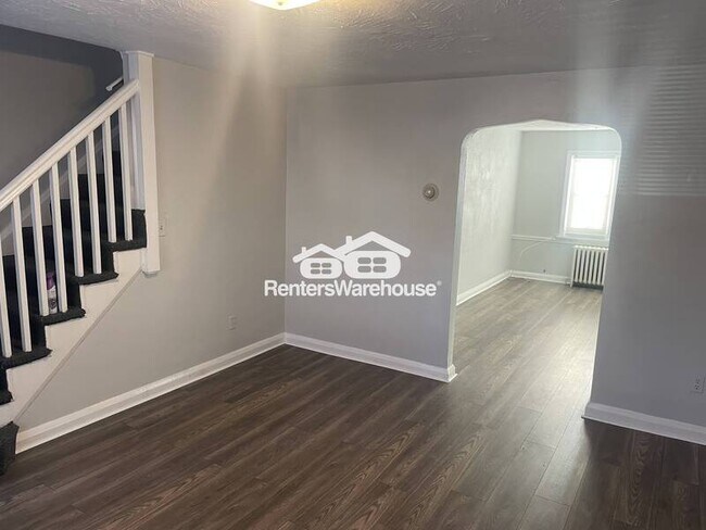 Building Photo - 5002 Pembridge Ave