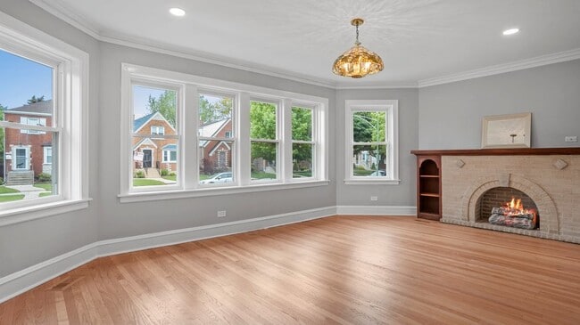 Foto del edificio - 5900 W Roscoe St