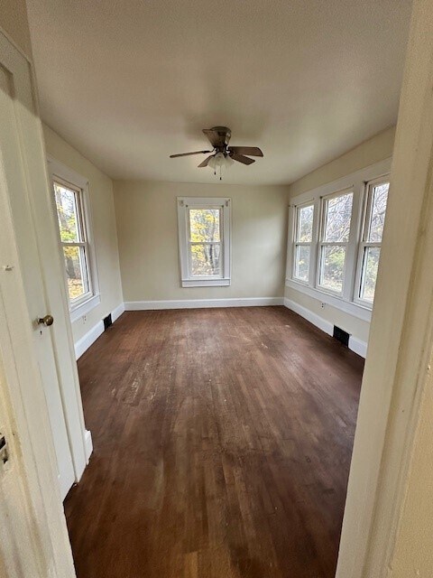 Foto del edificio - 5690 Wilderness Rd