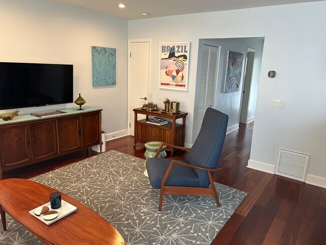 Sala de estar - 3907 Georgia St