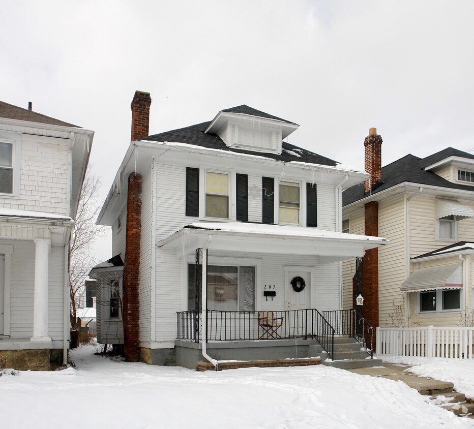 Foto del edificio - 207 S Richardson Ave