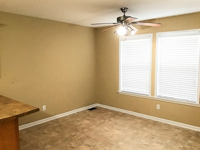 Foto del edificio - 3498 Torrington Ln