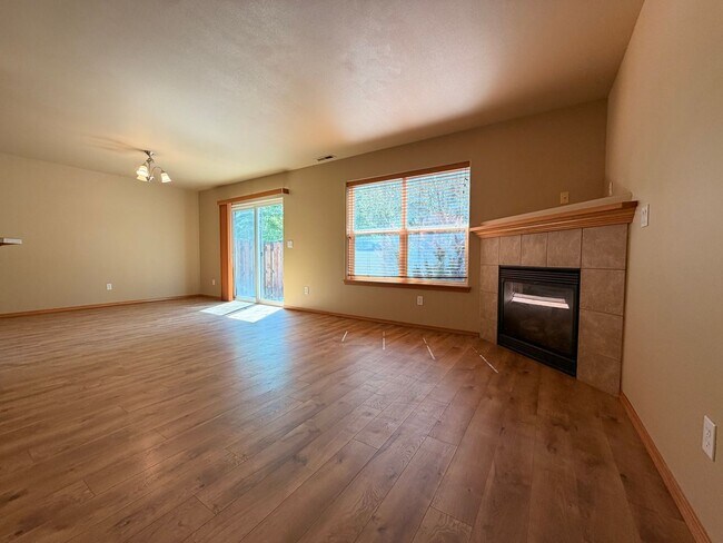 Foto del edificio - 2988 SW Indian Cir