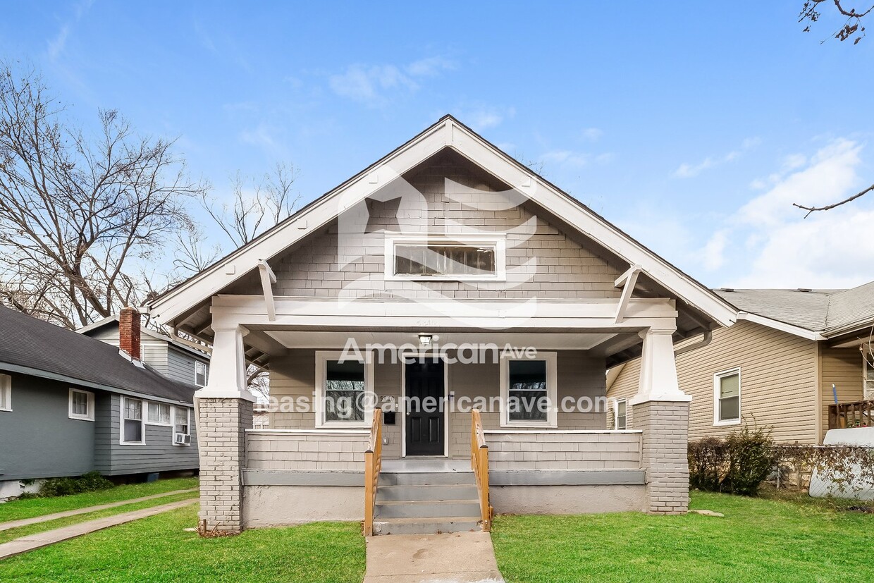 Foto principal - 5840 Park Ave