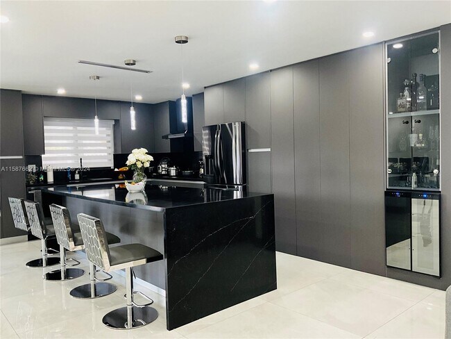 Foto del edificio - 1320 SW 126th Pl