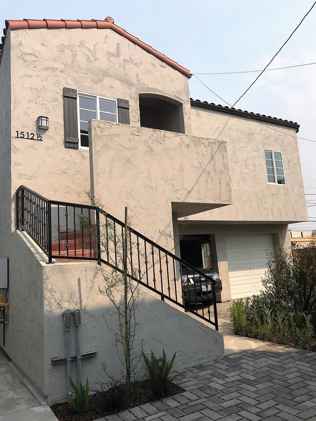 Building Photo - 1512 Meadowbrook Ave
