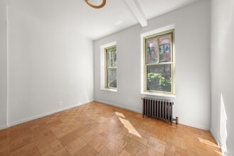 Building Photo - 316 Mott St
