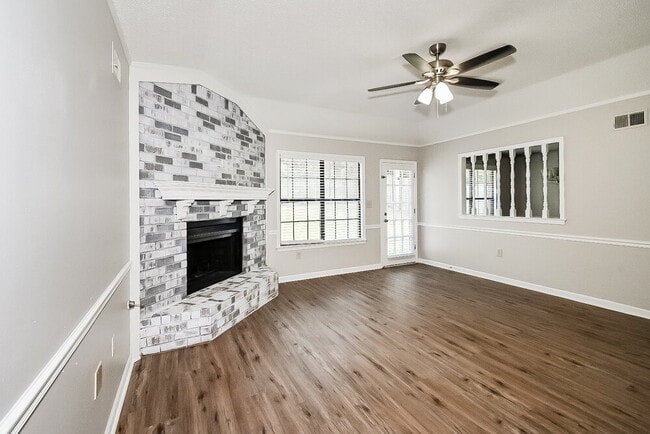 Building Photo - 4860 Water Fowl Ln
