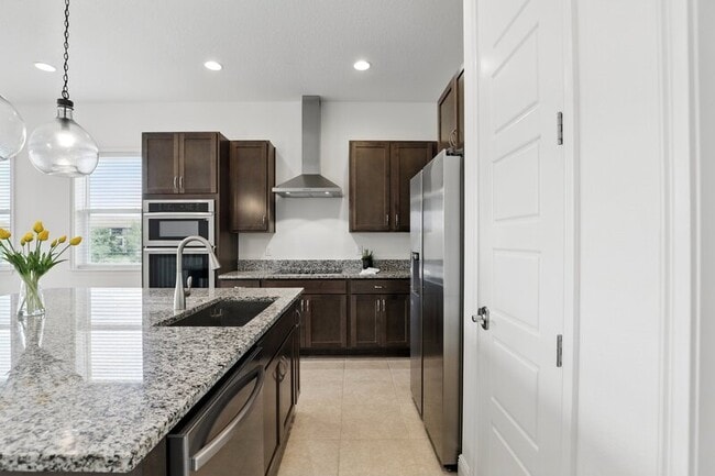 Building Photo - 10102 Sunnifa Aly