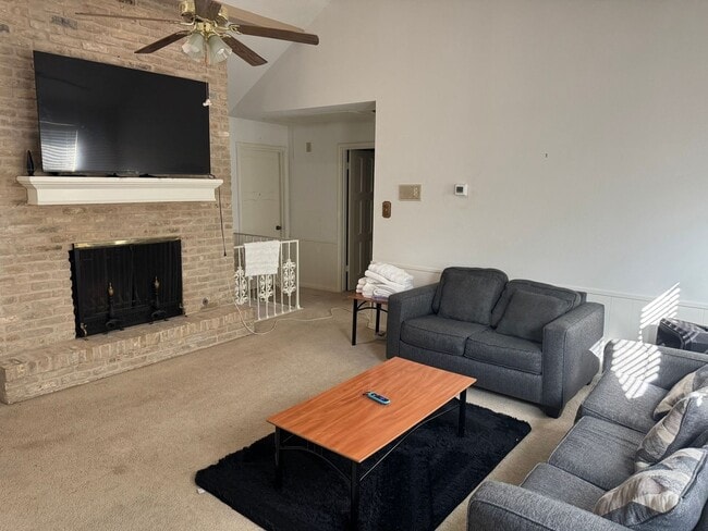 Building Photo - 10507 Cypresswood Dr