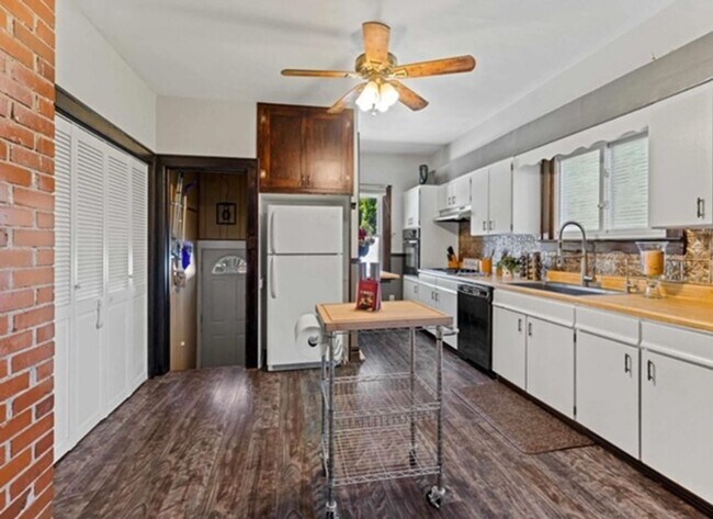 Foto del edificio - 1124 Washington Ave