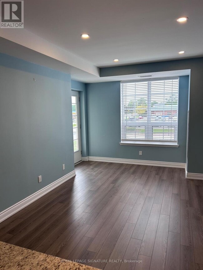 Building Photo - 21-321 Brookhouse Dr