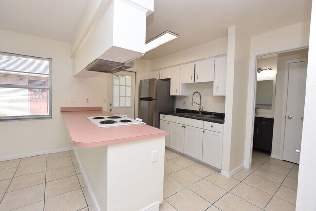 Foto del edificio - 3/2 Half Duplex in N. Lakeland!