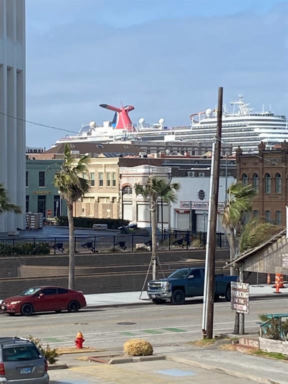 Building Photo - 1820 Market St