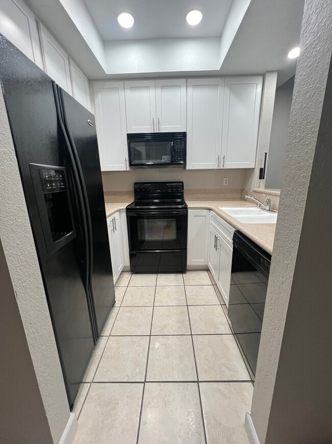 Foto del edificio - 2218 River Run Dr