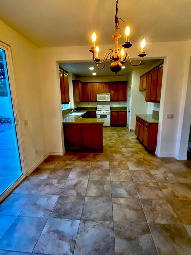 Foto del edificio - 1648 Rigel St