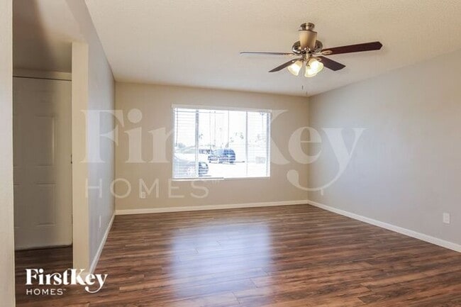 Building Photo - 3602 W North Ln