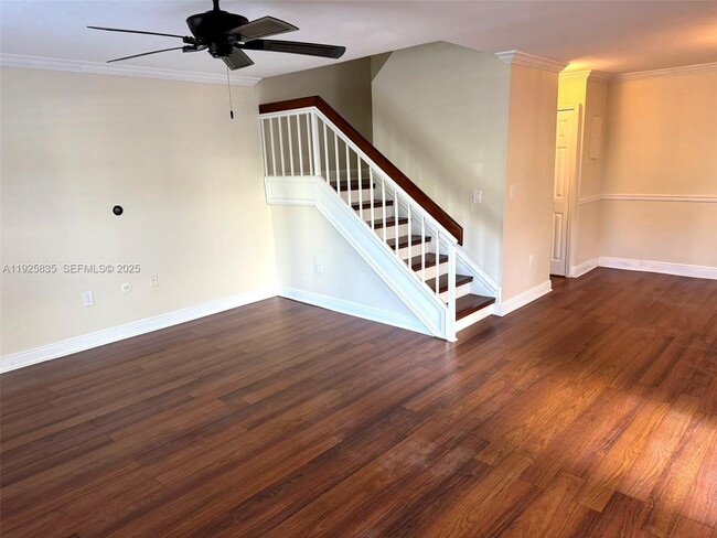 Foto del edificio - 4710 SW 67th Ave