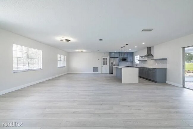 Foto del edificio - 4 br, 2 bath House - 2820 Springdell Circl...