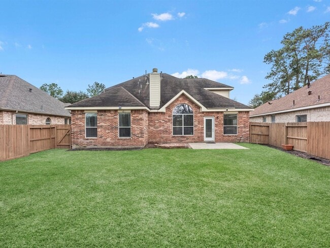 Building Photo - 25553 Oakhurst Forest Dr