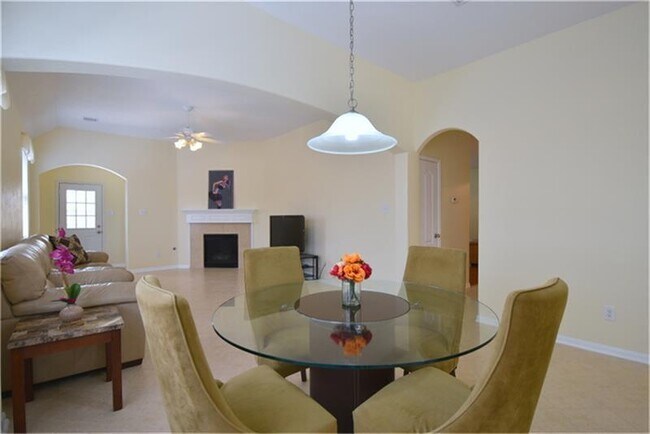 Foto del edificio - 6310 Alpine Trail Ln