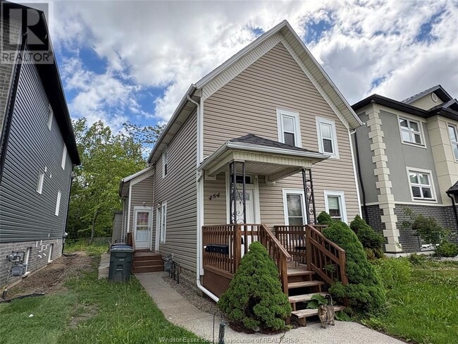 Building Photo - 454 Crawford Ave