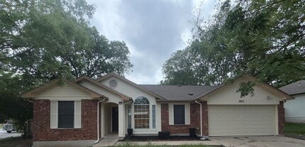Building Photo - 5807 Teri Rd