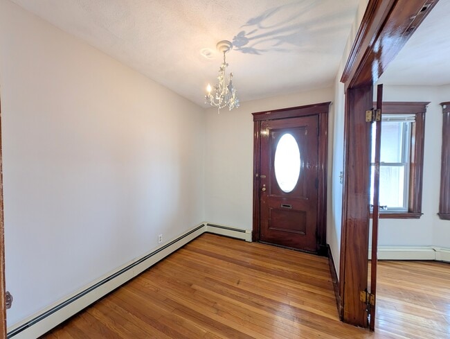 Building Photo - 30 Medford St