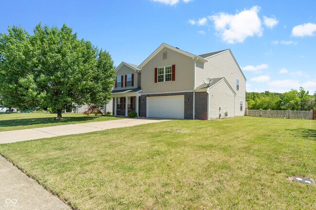 Building Photo - 1135 Highland Lake Way