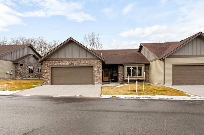 Foto del edificio - 3300 Graf St