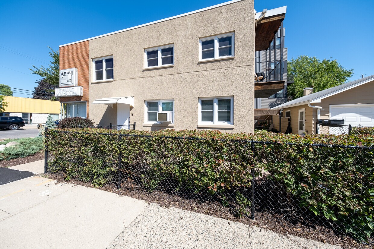 Foto principal - 2701 E 38th St